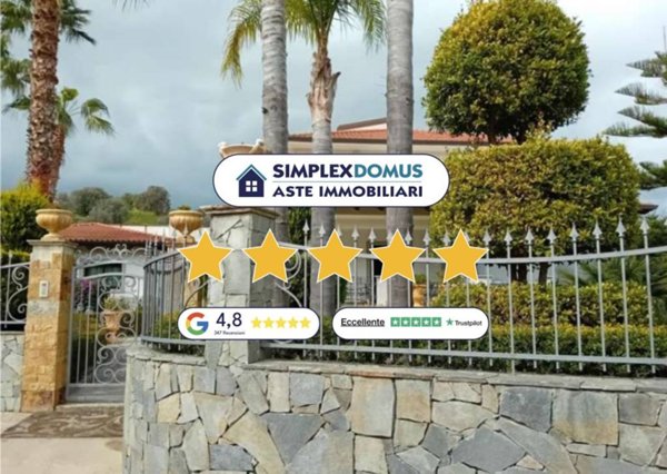 casa indipendente in vendita a Siderno