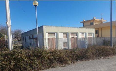 locale commerciale in vendita a Siderno