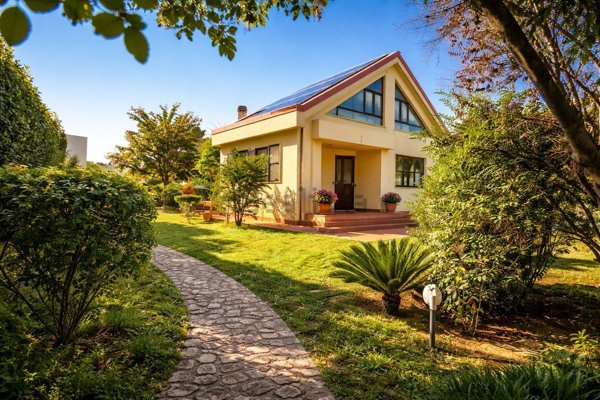 casa indipendente in vendita a Siderno