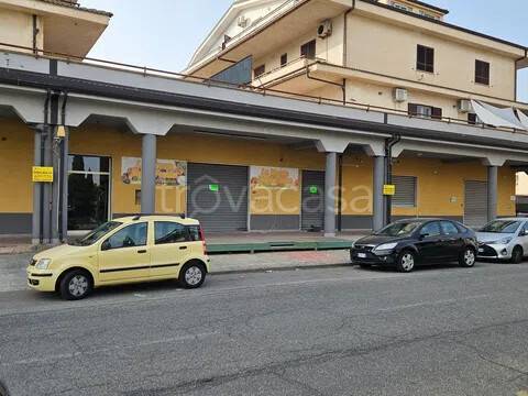 negozio in vendita a Siderno