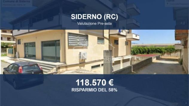 negozio in vendita a Siderno