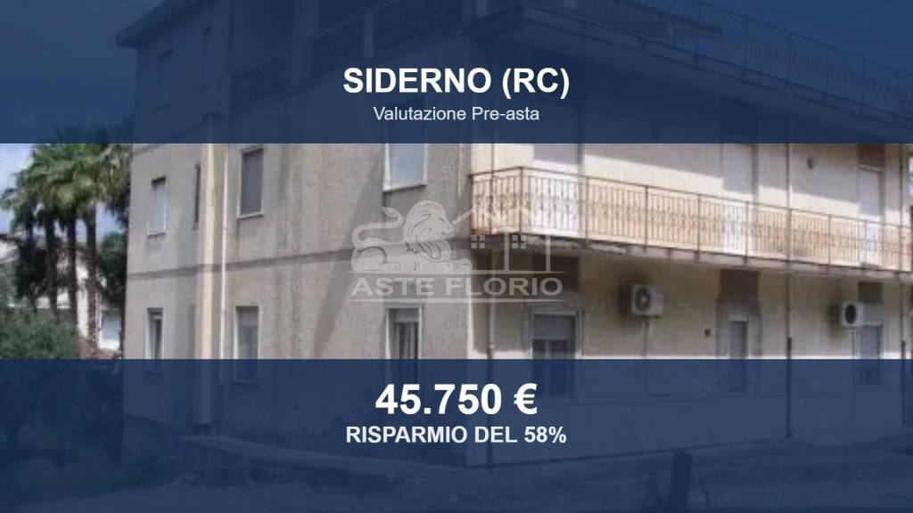 casa indipendente in vendita a Siderno