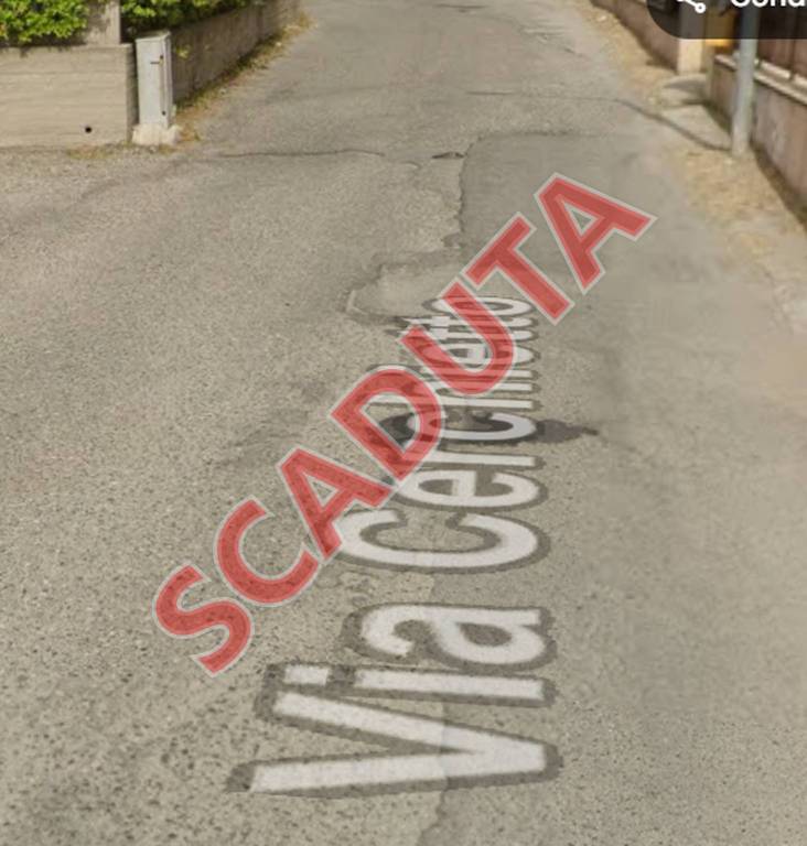 locale commerciale in vendita a Siderno