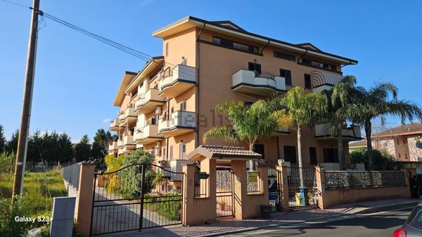 appartamento in vendita a Siderno in zona Lamia