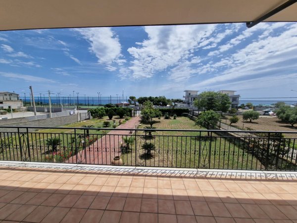 casa indipendente in vendita a Siderno