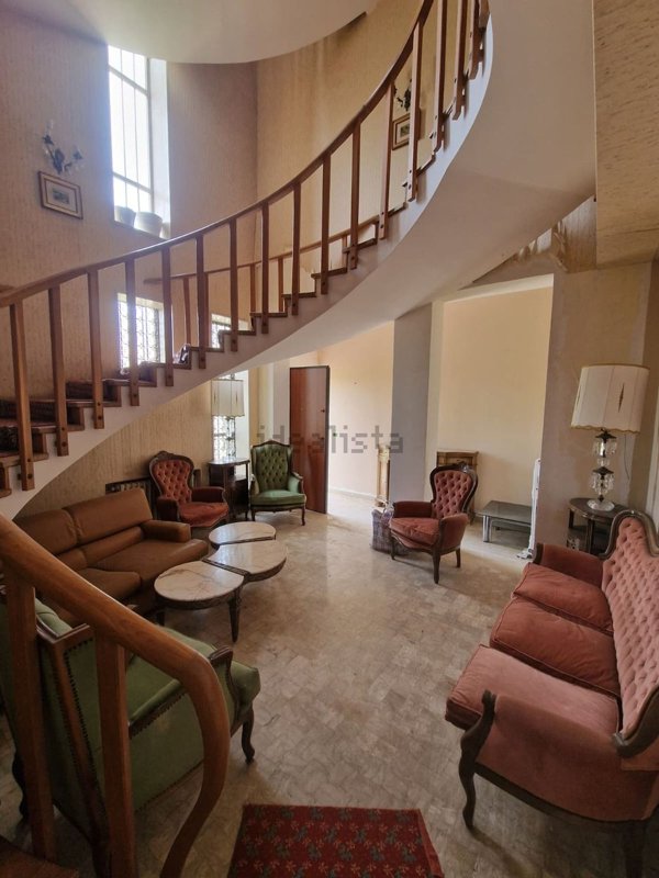 casa indipendente in vendita a Siderno in zona Pellegrina