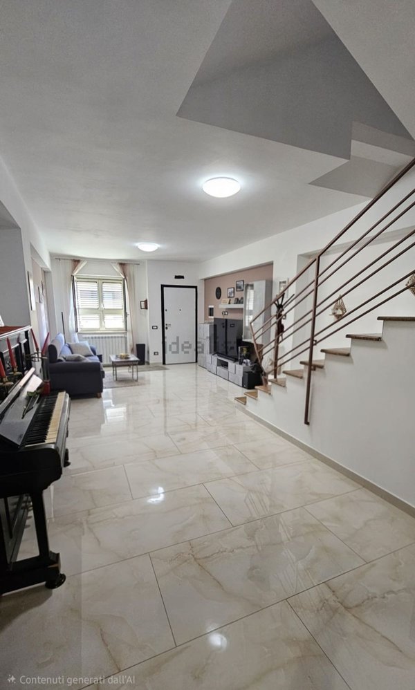 casa indipendente in vendita a Siderno