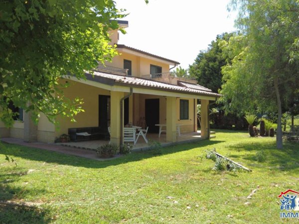 casa indipendente in vendita a Siderno
