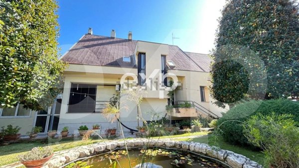 casa indipendente in vendita a Siderno