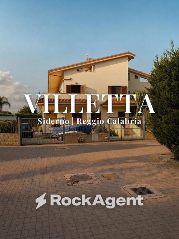 casa indipendente in vendita a Siderno