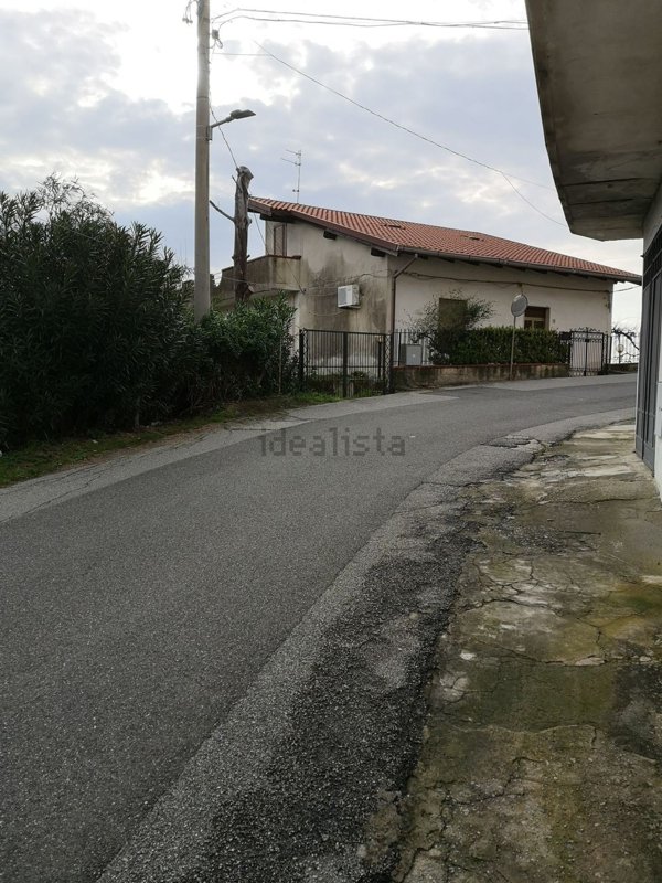 casa indipendente in vendita a Stignano