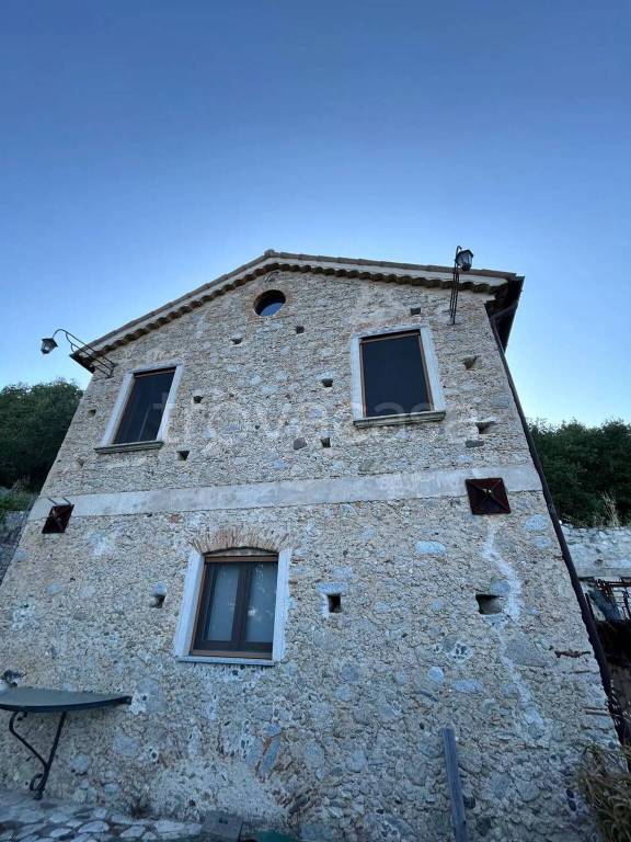casa indipendente in vendita a Stilo