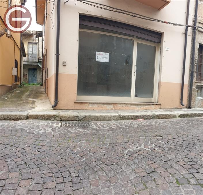 locale commerciale in vendita a Taurianova