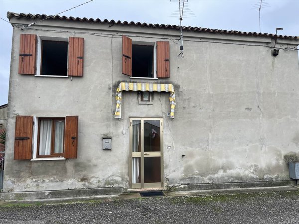casa indipendente in vendita a Taurianova in zona San Martino