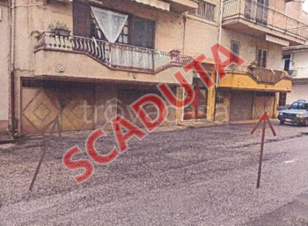 locale commerciale in vendita a Taurianova