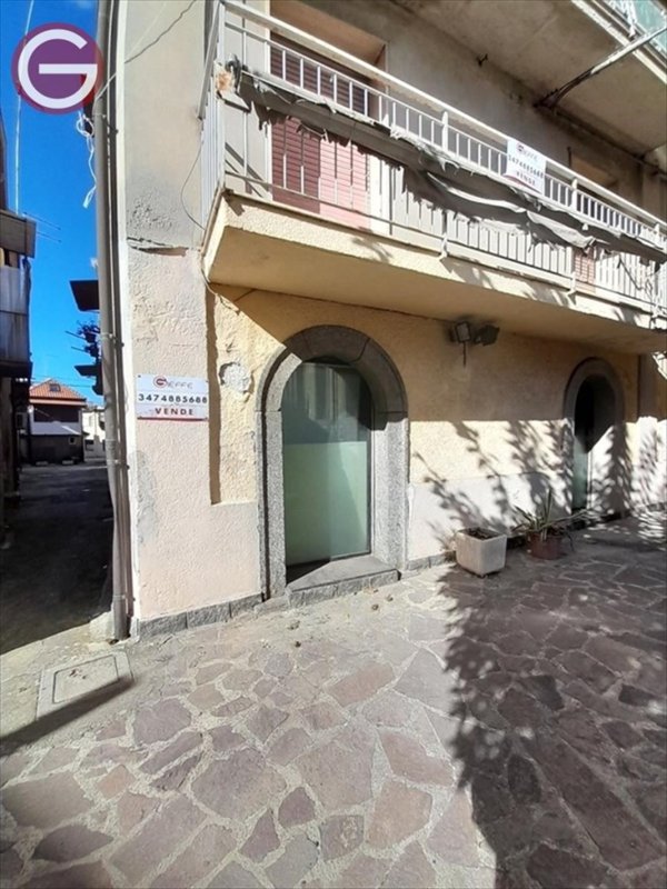 locale commerciale in vendita a Taurianova
