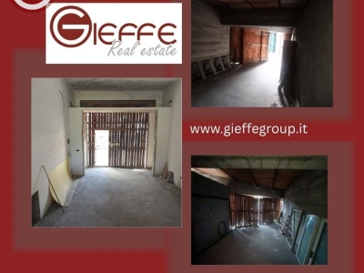 negozio in vendita a Taurianova