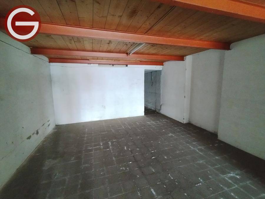 locale commerciale in vendita a Taurianova