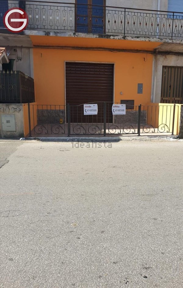 locale commerciale in vendita a Taurianova