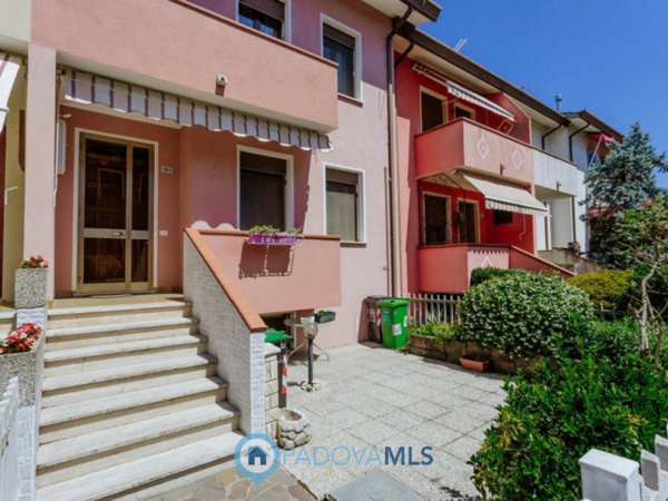 casa indipendente in vendita a Taurianova in zona San Martino