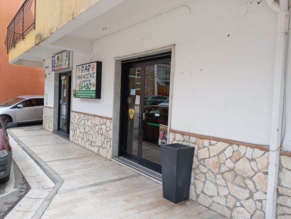 negozio in vendita a Taurianova in zona San Martino