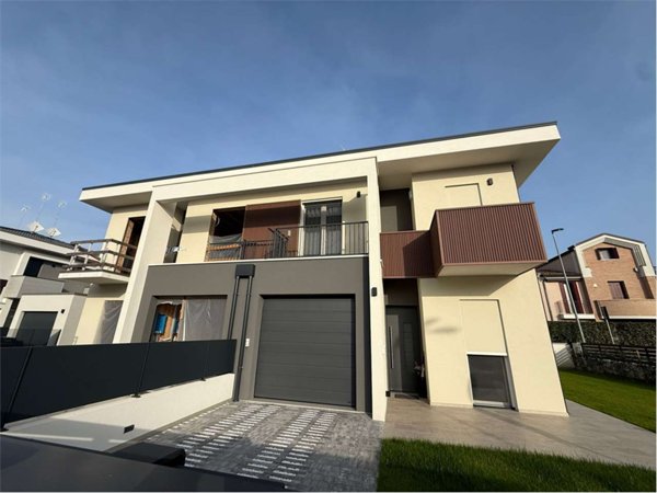 casa indipendente in vendita a Taurianova in zona San Martino