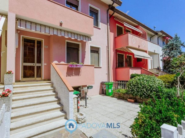 casa indipendente in vendita a Taurianova in zona San Martino