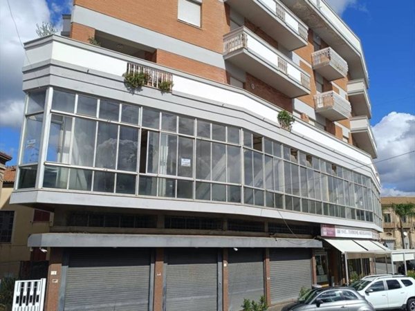 negozio in vendita a Taurianova