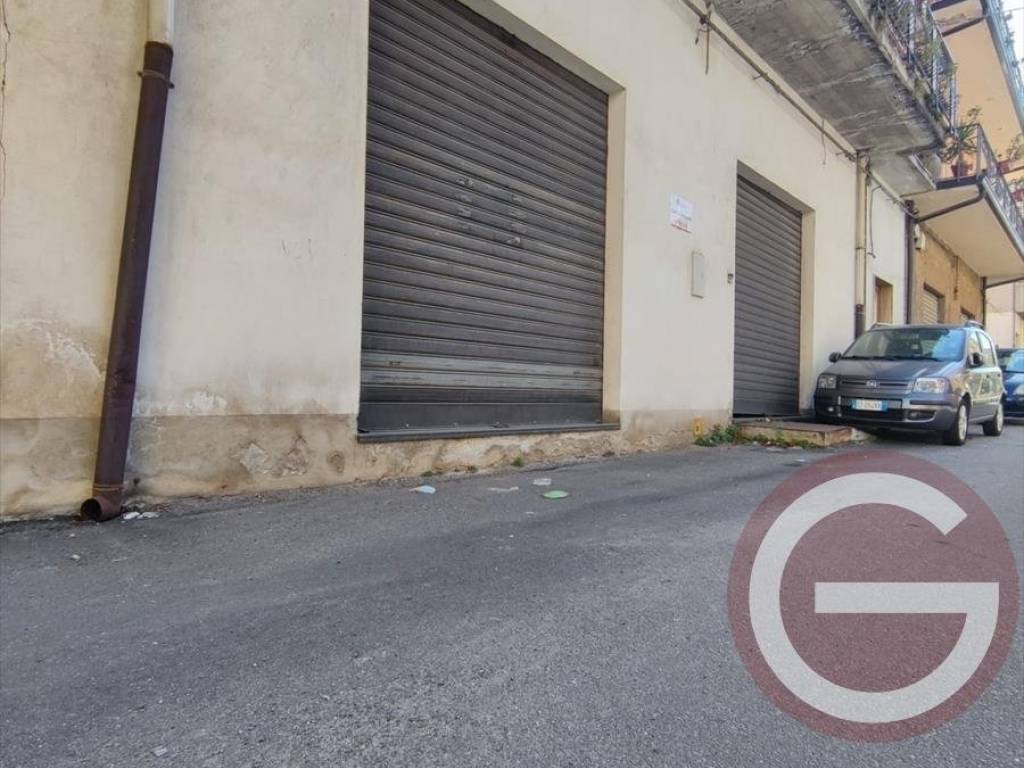 negozio in vendita a Taurianova