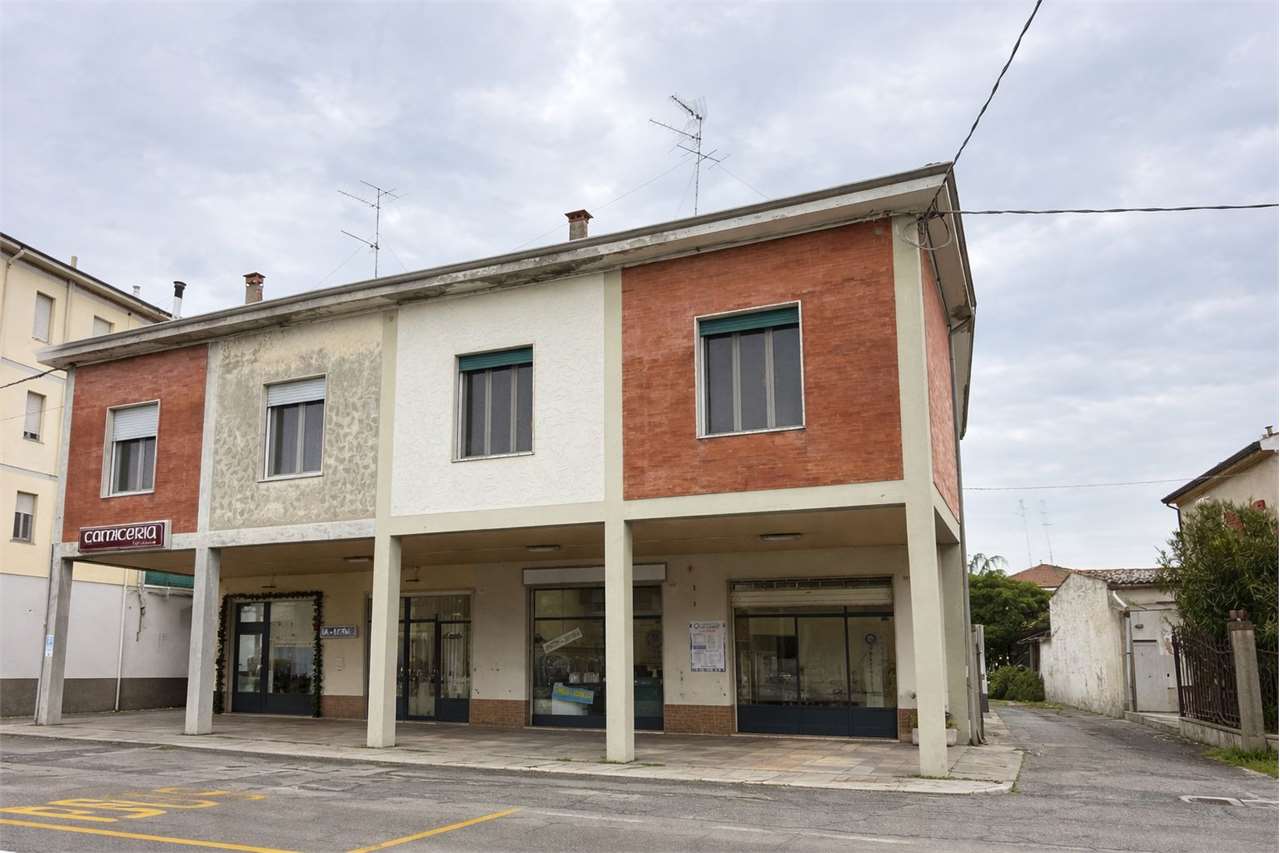 casa indipendente in vendita a Taurianova in zona San Martino