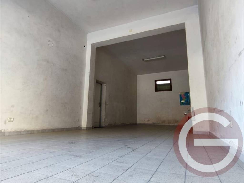 negozio in vendita a Taurianova