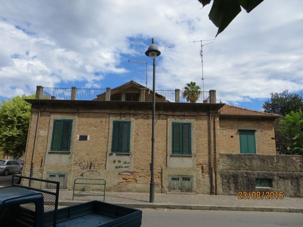 casa indipendente in vendita a Taurianova