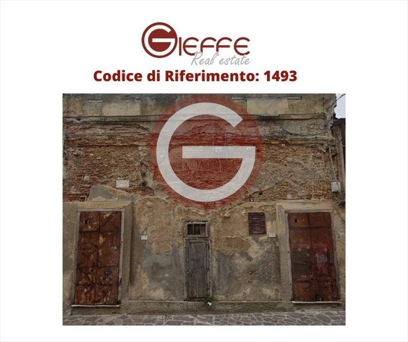 locale commerciale in vendita a Taurianova