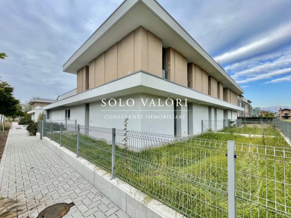 casa indipendente in vendita a Taurianova in zona San Martino