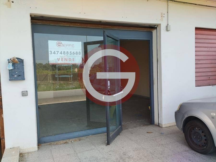 negozio in vendita a Taurianova