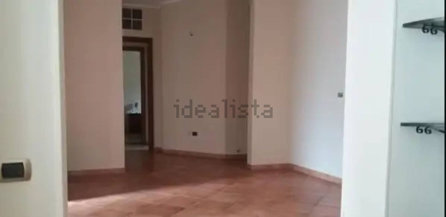 appartamento in vendita a Varapodio