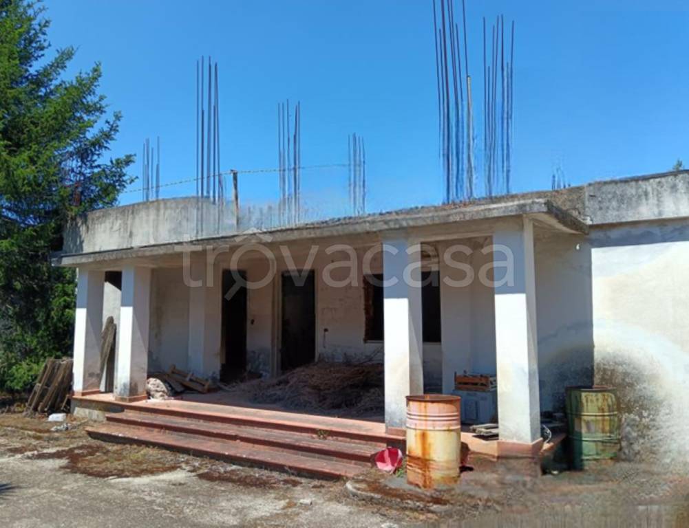 locale commerciale in vendita a Varapodio