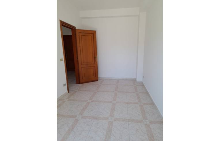 appartamento in vendita a Varapodio