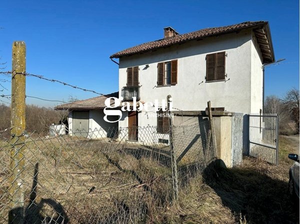 casa indipendente in vendita ad Azzano d'Asti