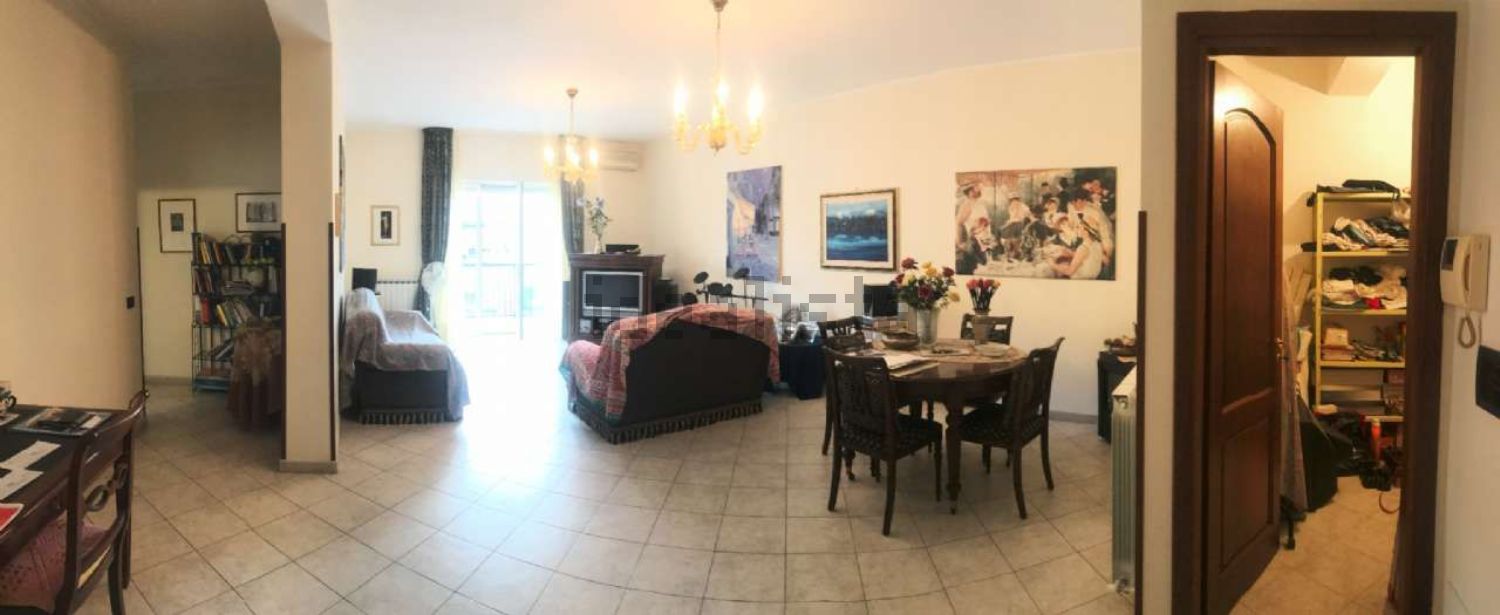 casa indipendente in vendita a Villa San Giovanni