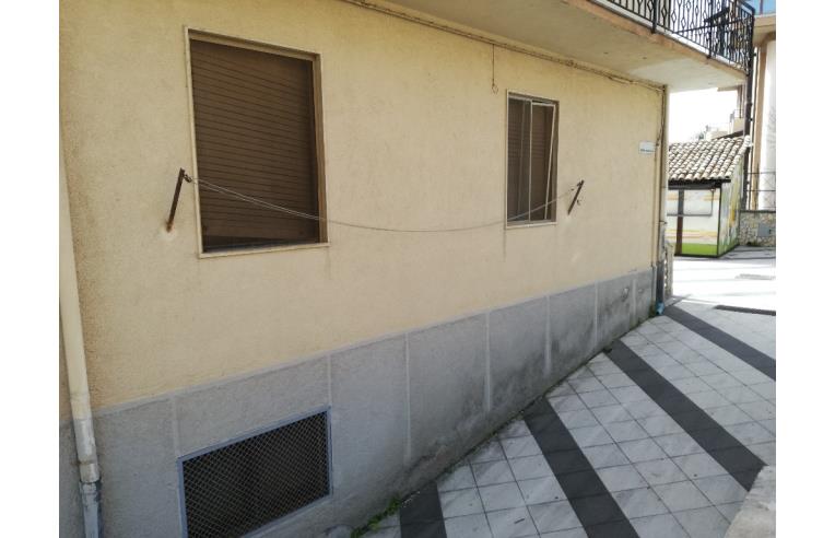 appartamento in vendita a Villa San Giovanni in zona Piale