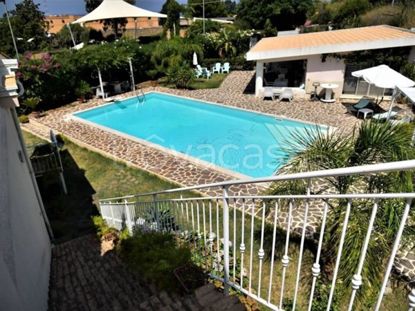 casa indipendente in vendita a Villa San Giovanni