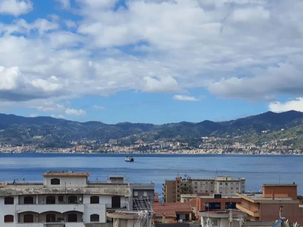 casa indipendente in vendita a Villa San Giovanni
