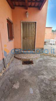 casa indipendente in vendita a Villa San Giovanni