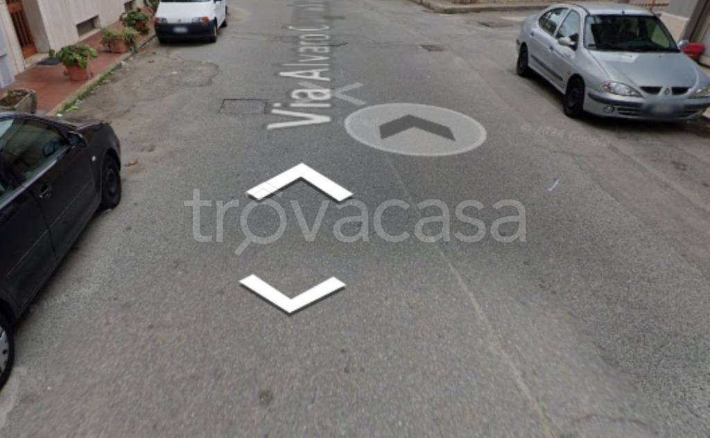 appartamento in vendita a Villa San Giovanni in zona Pezzo