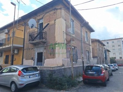 casa indipendente in vendita a Villa San Giovanni