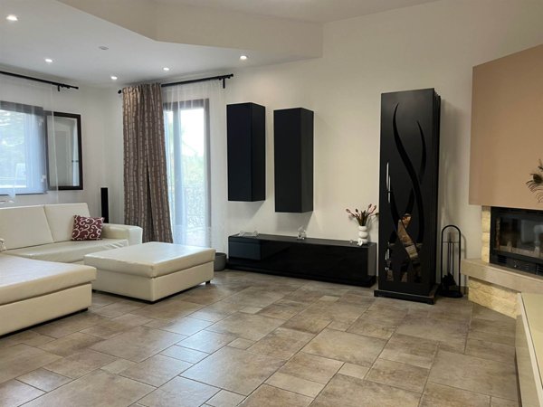 casa indipendente in vendita a Villa San Giovanni