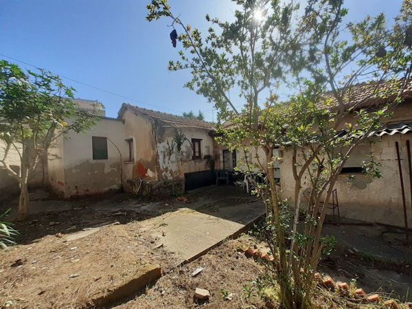 casa indipendente in vendita a Villa San Giovanni in zona Acciarello