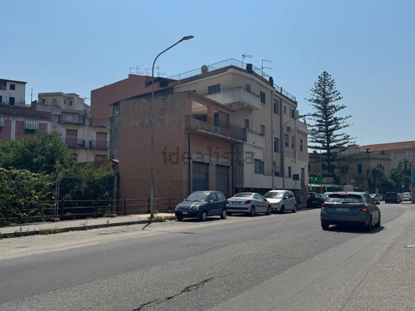 casa indipendente in vendita a Villa San Giovanni