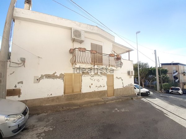 casa indipendente in vendita a Villa San Giovanni